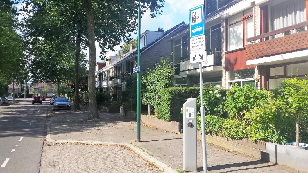 Laadpaal Planetenbaan.jpg